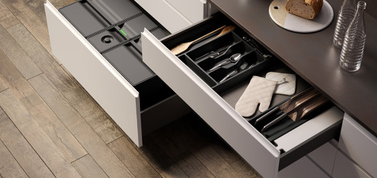 United Kitchens and Bedrooms - Modern Kitchen Drawer